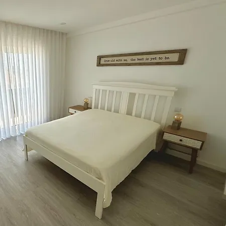 Imperial House Apartment *